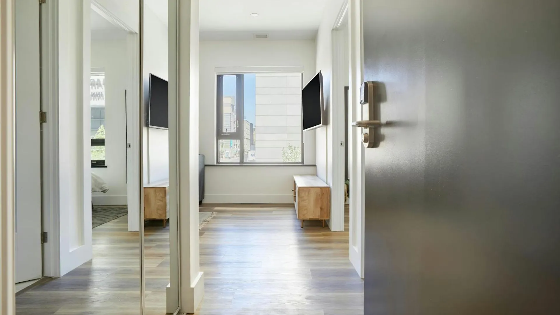 Sonder By Marriott Bonvoy The Elm Apartments Downtown Toronto