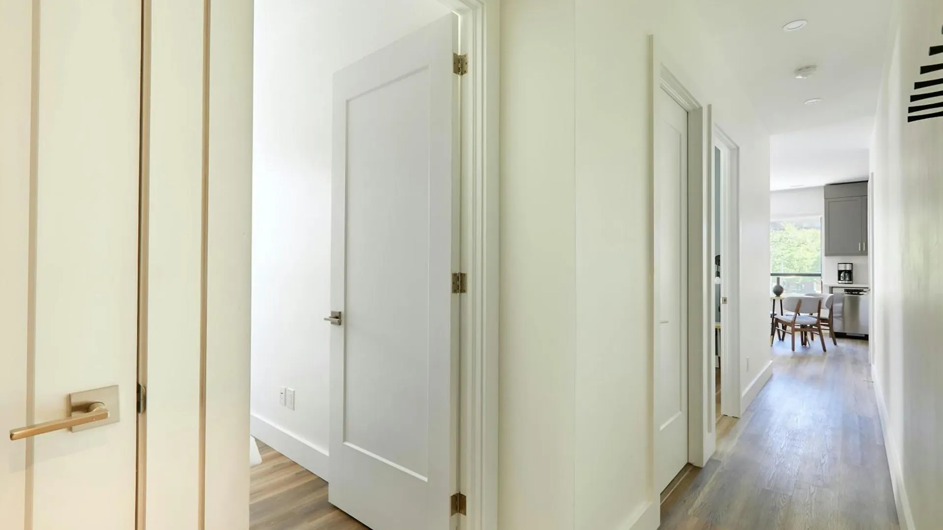 Sonder By Marriott Bonvoy The Elm Apartments Downtown Toronto Hotel