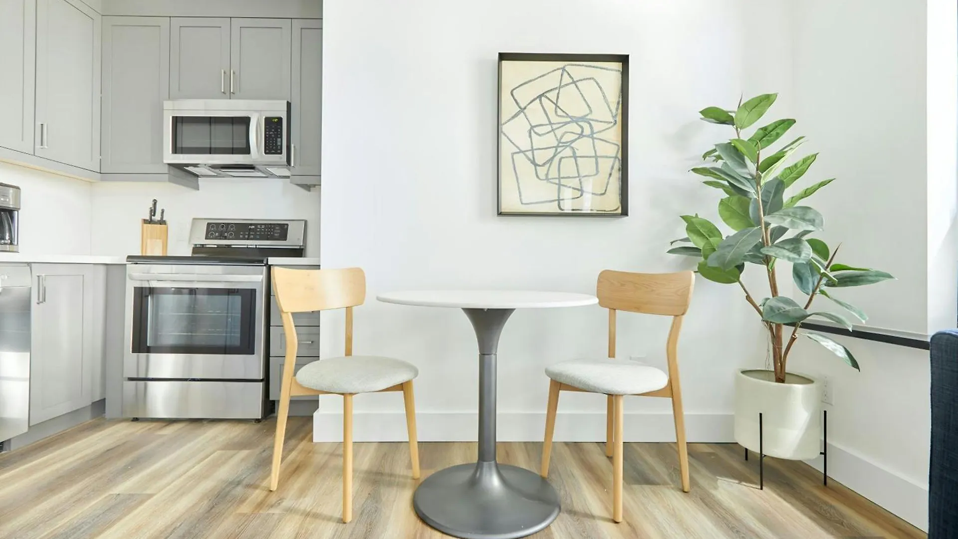 Sonder By Marriott Bonvoy The Elm Apartments Downtown Toronto