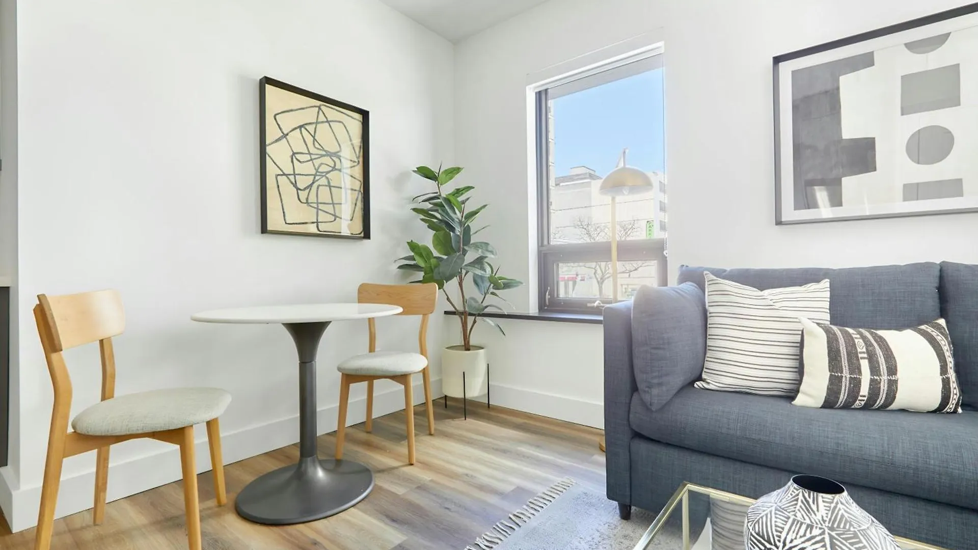 Hotel Sonder By Marriott Bonvoy The Elm Apartments Downtown Toronto